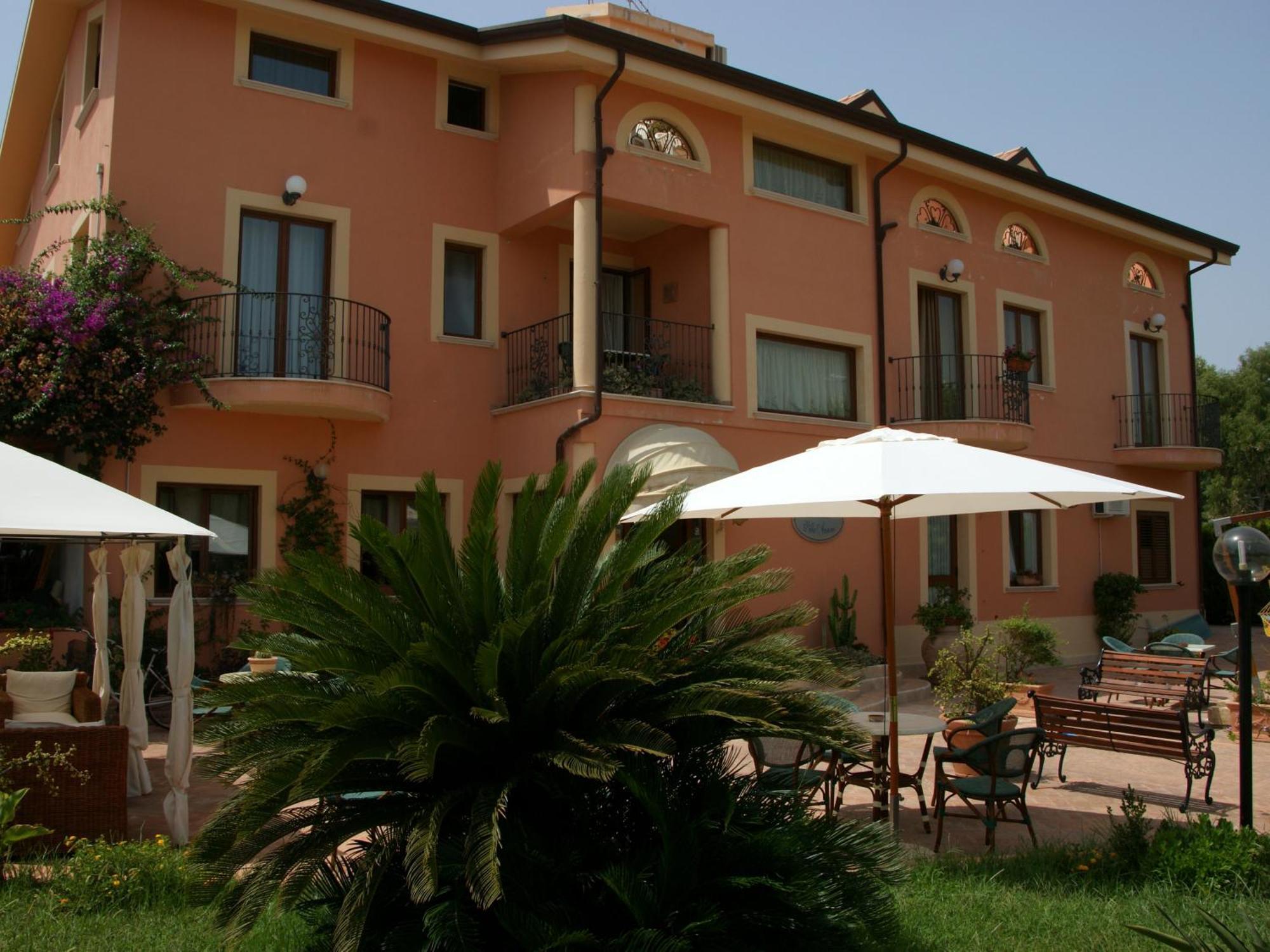 Villa Aurora Le Castella  Dış mekan fotoğraf