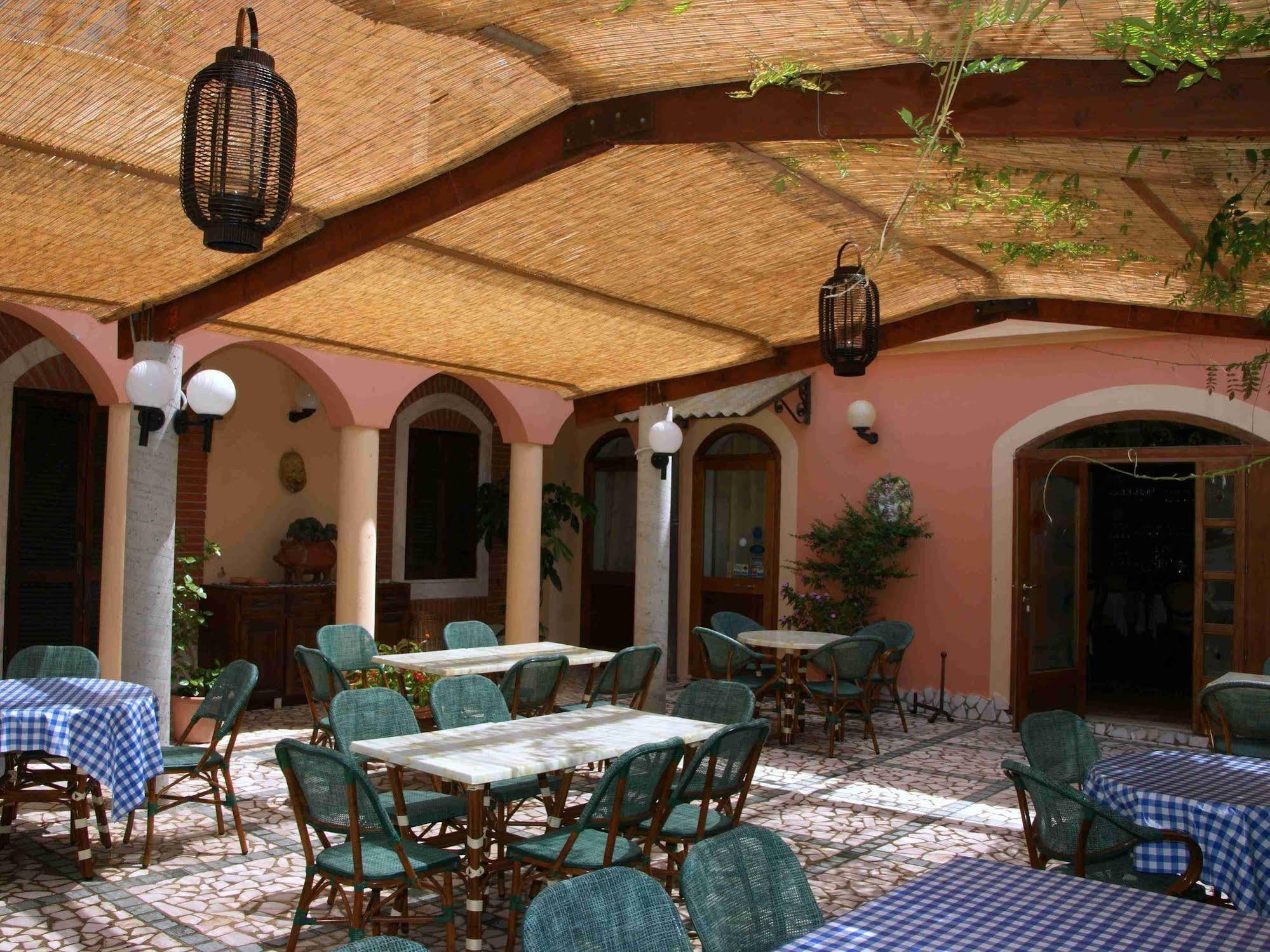 Villa Aurora Le Castella  Dış mekan fotoğraf
